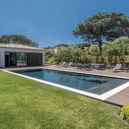 Moira * Saint-Tropez