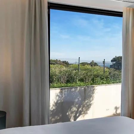 Moira Villa